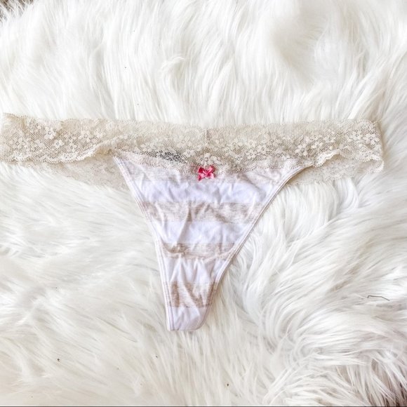 Aerie Cream and White Striped Lace Thong Panties - Picture 1 of 3